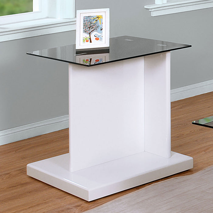 MANNEDORF End Table